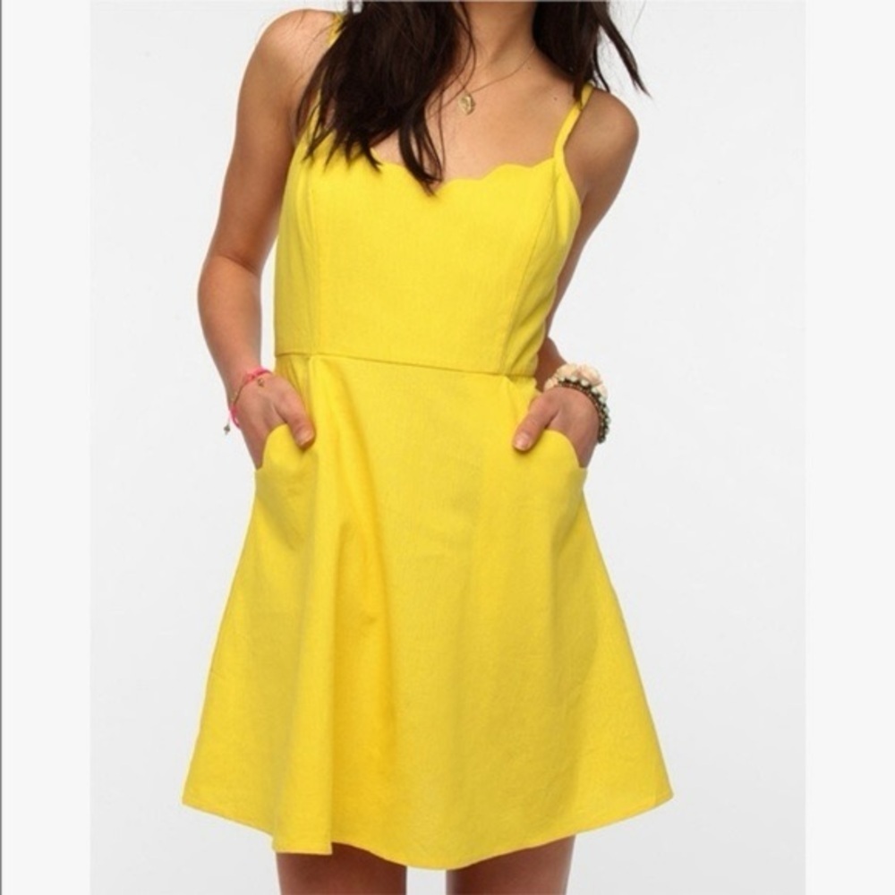 COPE | Yellow Scallop-Trim Linen Blend Dress‎ Size Medium
